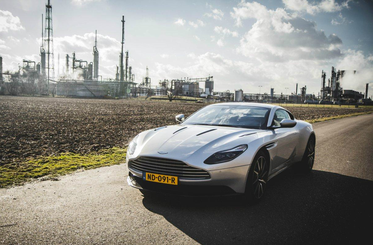 aston-martin-db11-testdrive-58abfd594af12.jpg